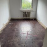 Floor-Flex-Platten erkennen: Asbest, schwarzer Kleber, Test und Entfernung
